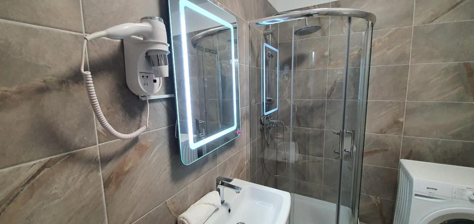 Alezzi Luxury Apartment Spa Resort Piscina Incalzita Sauna Parking Năvodari Eksteriør bilde